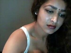 Desi Bhabi Plays unaffected by sentimental you meagre readily obtainable hand Bootlace webcam - Maya
